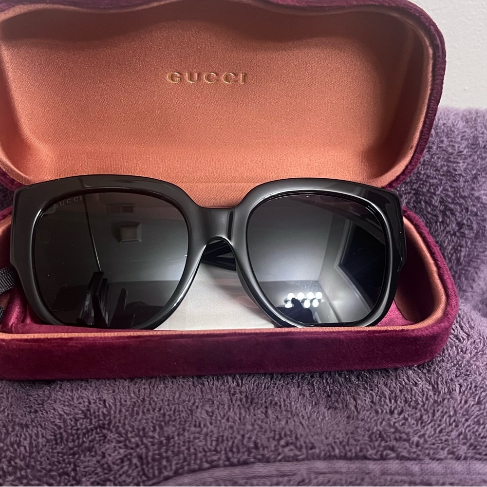 Gucci Sunglasses, GG0142SA - Picture 5 of 5